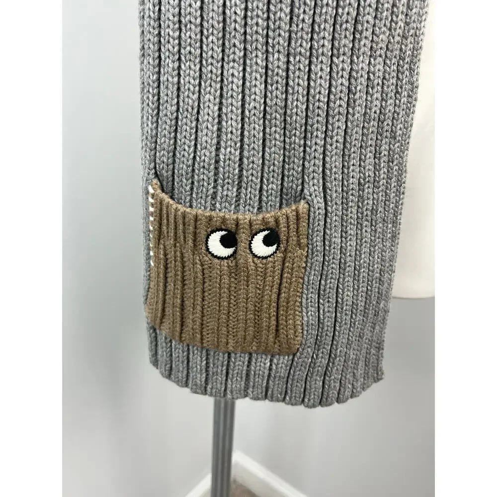 UNIQLO x Anya Hindmarch Heattech Knit Scarf in Light Gray
